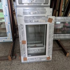 OKNO PVC NOVÉ - 580 × 820 MM - NOVÉ