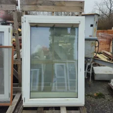 PLASTOVÉ OKNO 1090 × 1590 mm – STARŠÍ